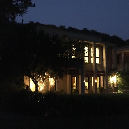 Villa At Tarudhan Valley Golf Resort Manesar Eksteriør billede