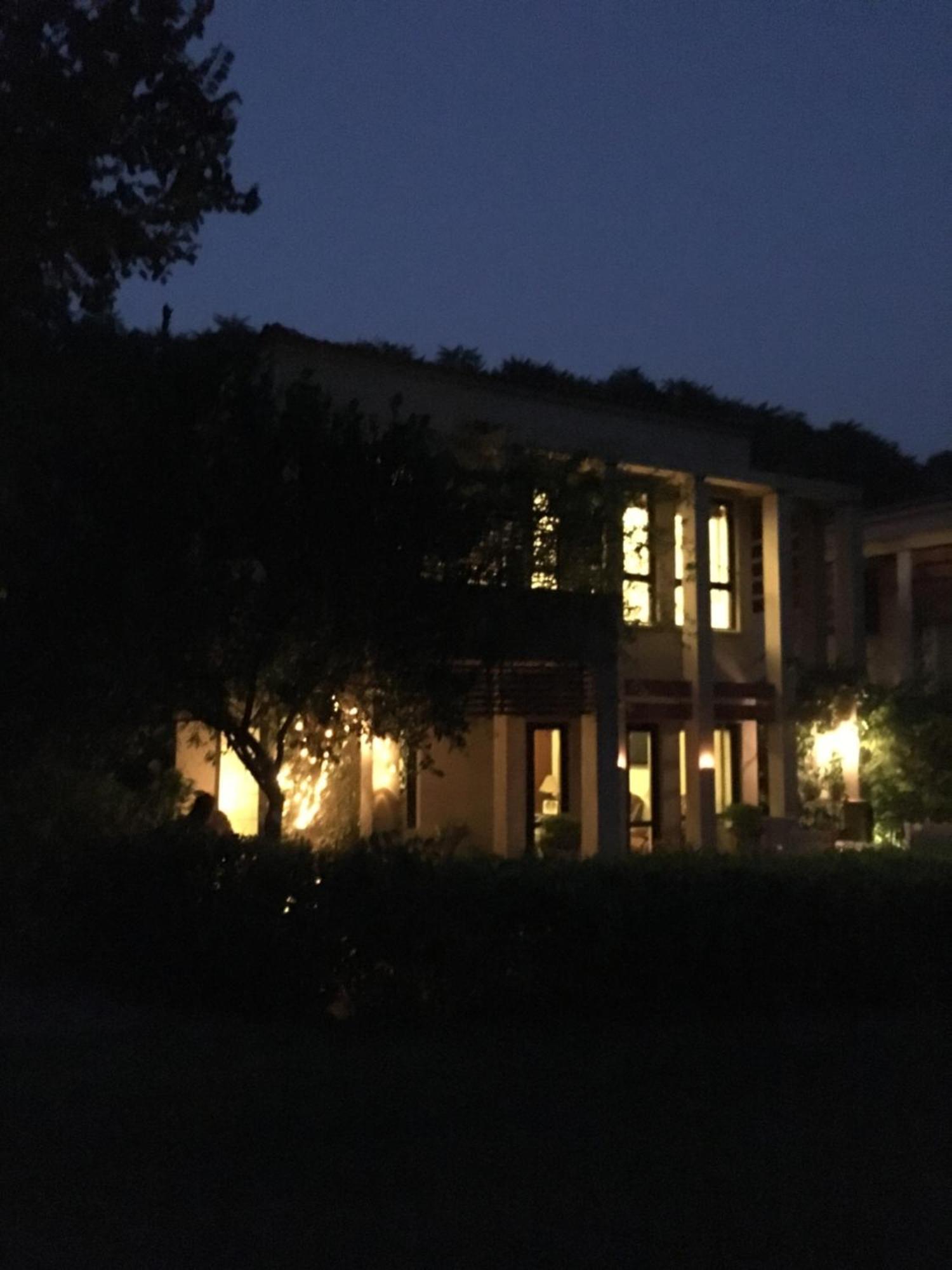 Villa At Tarudhan Valley Golf Resort Manesar Eksteriør billede